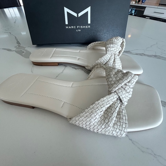 Marc Fisher Marlon Ivory - Picture 5 of 6